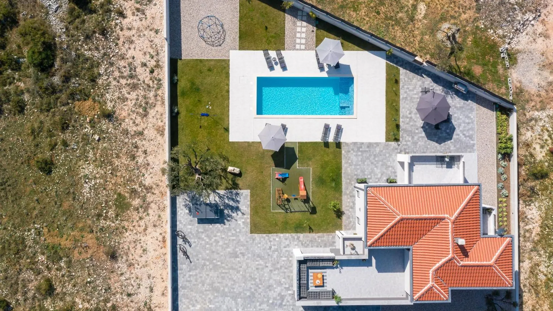 Villa Lacus In Vrana With Pool