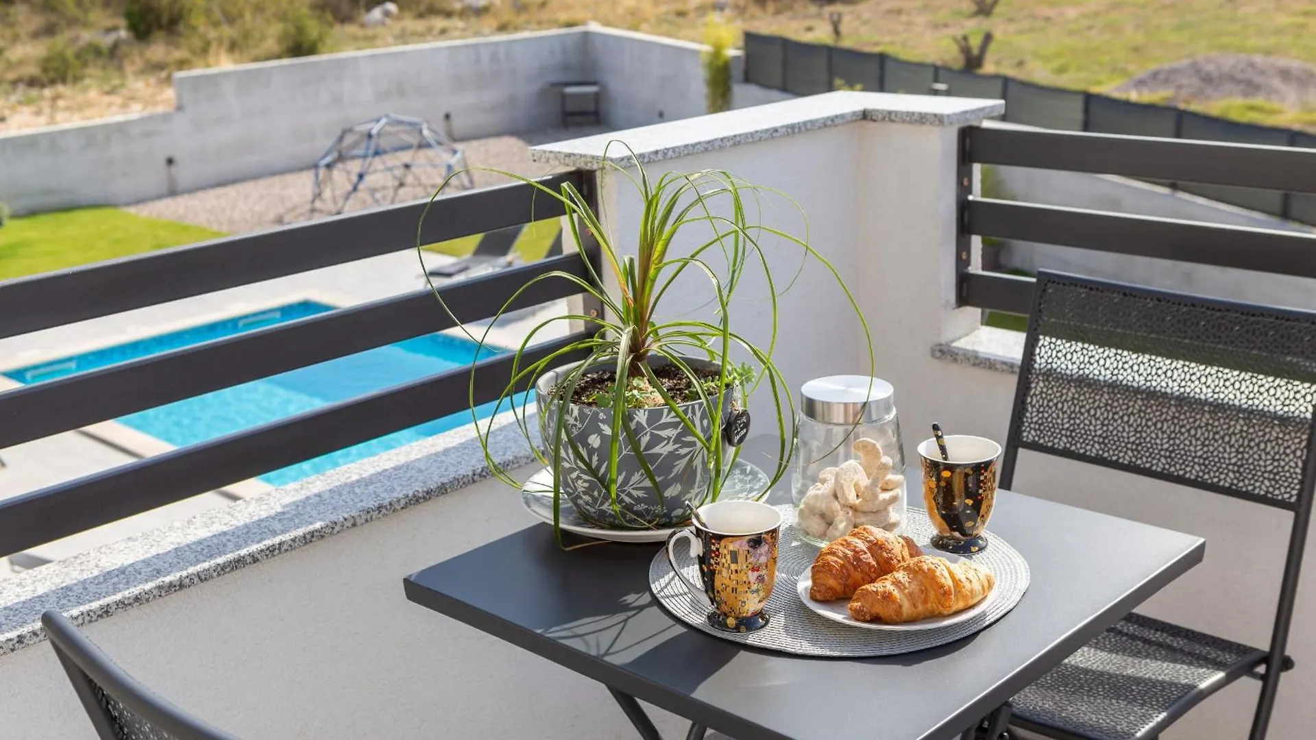 Villa Lacus In Vrana With Pool