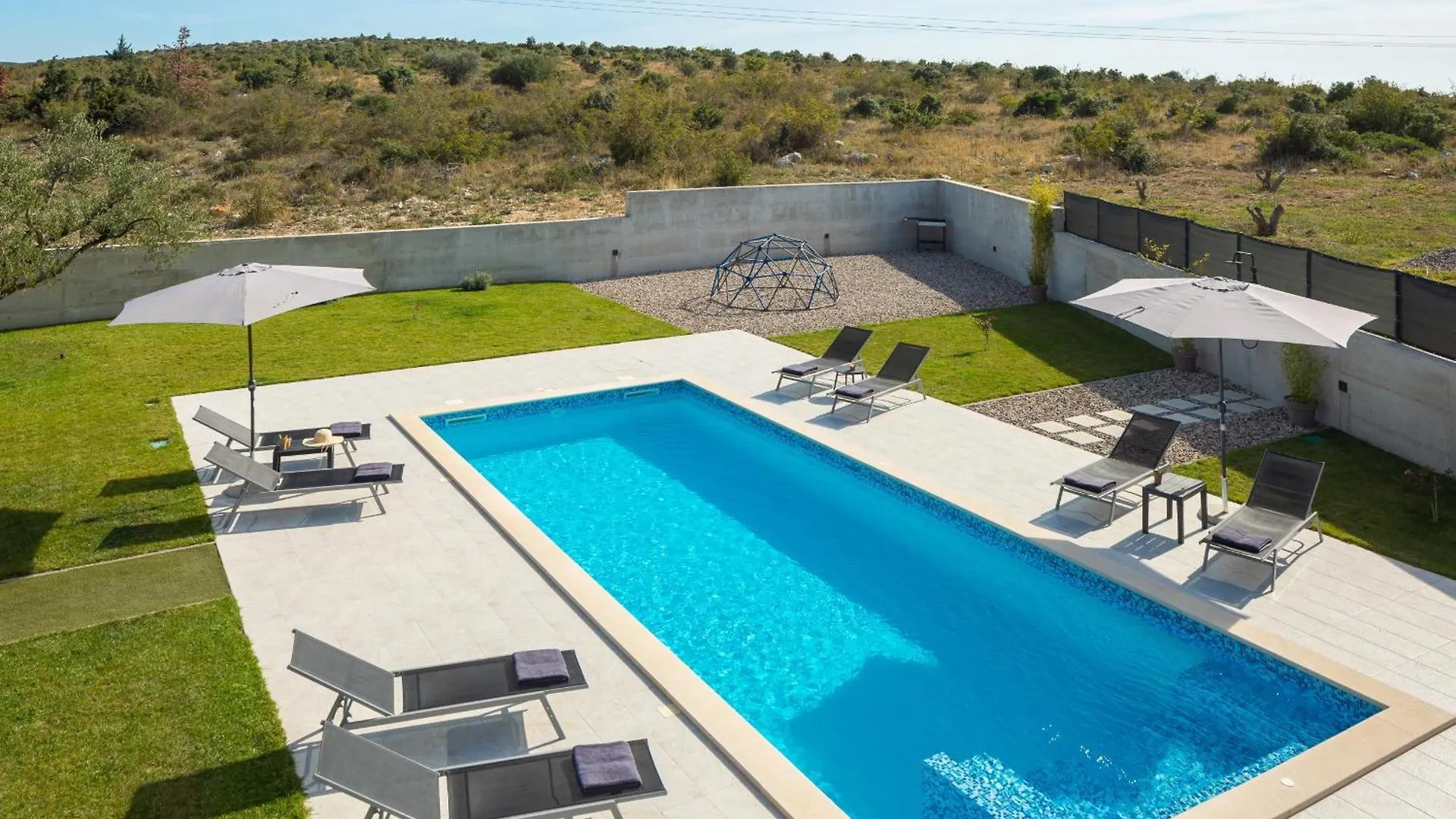 Villa Lacus In Vrana With Pool Croatia