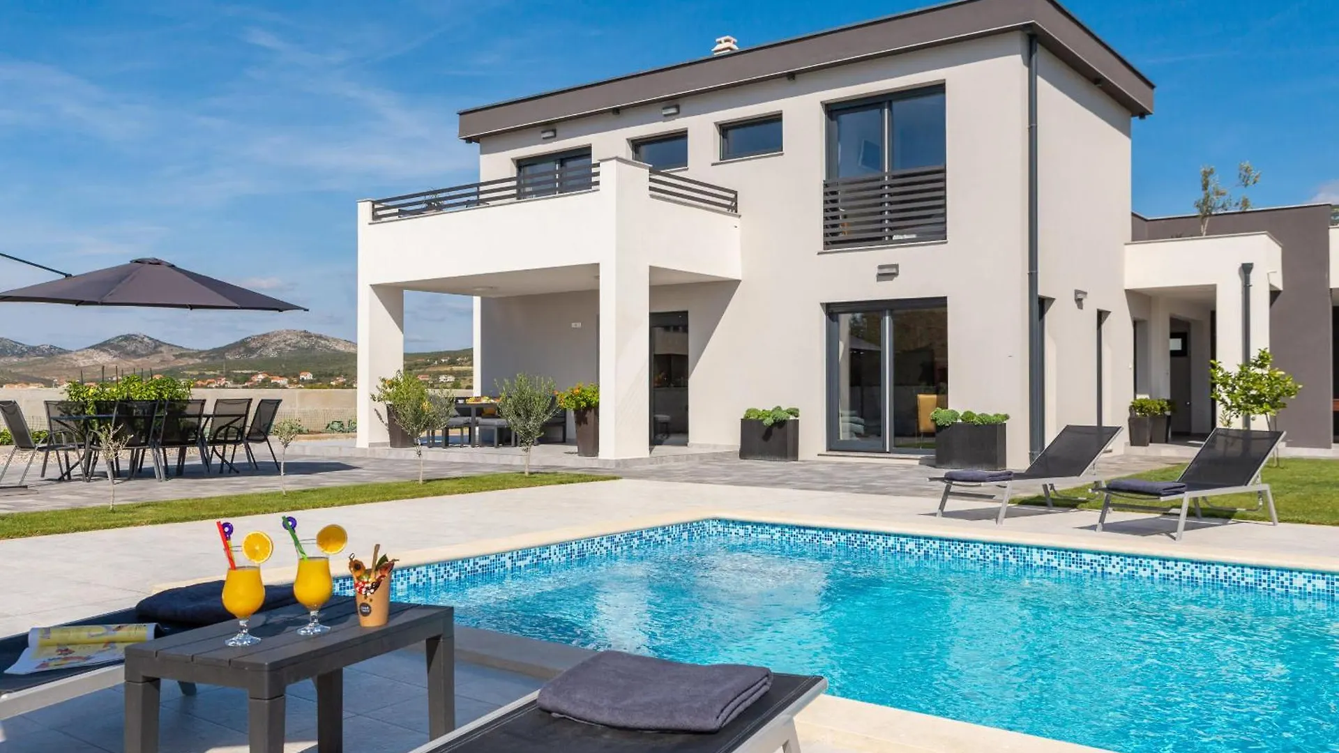 Villa Lacus In Vrana With Pool