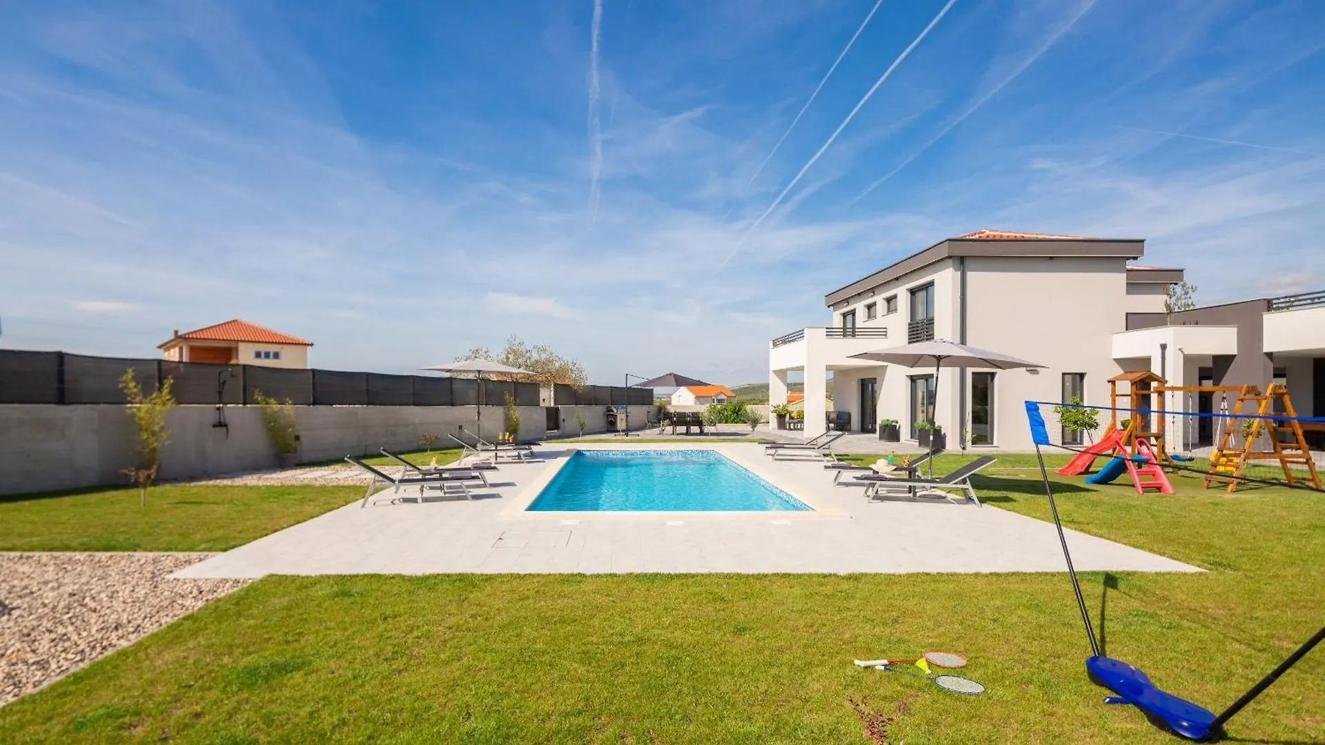 Villa Lacus In Vrana With Pool